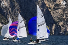 2018FlyingFifteenEuropeans-FVRiva-phElenaGiolai-IMG 0597