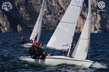 2018FlyingFifteenEuropeans-FVRiva-phElenaGiolai-IMG 0758